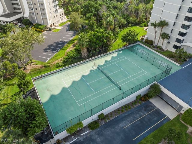 5555 Heron Point DR 302, Naples, FL 34108