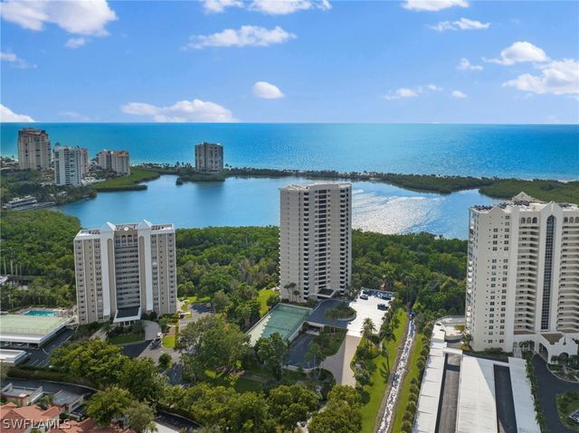 5555 Heron Point DR 302, Naples, FL 34108