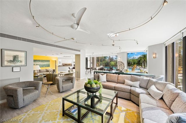 5555 Heron Point DR 302, Naples, FL 34108