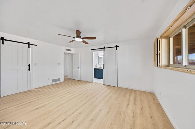 10631 E Rusty Spur Drive, Tucson, AZ 85749