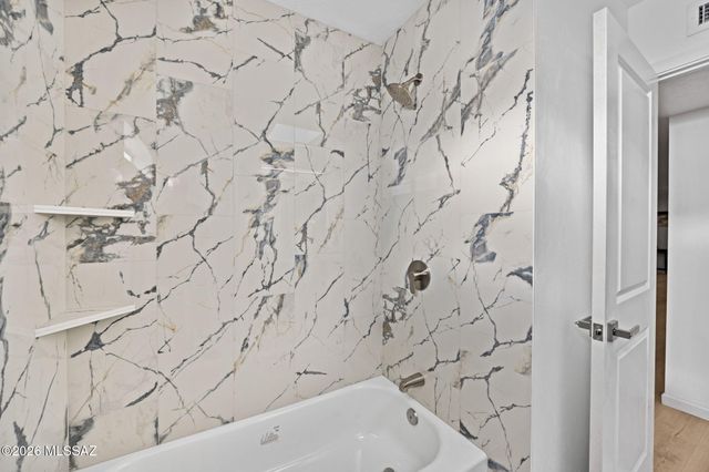 10631 E Rusty Spur Drive, Tucson, AZ 85749