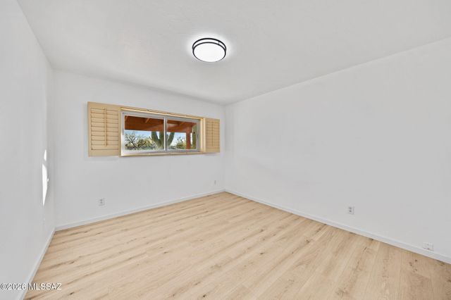 10631 E Rusty Spur Drive, Tucson, AZ 85749