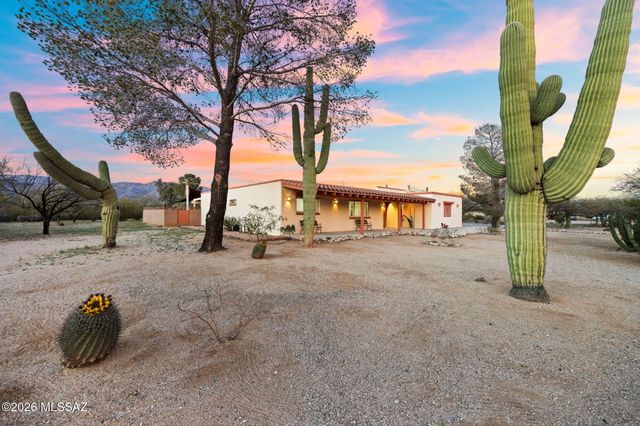 10631 E Rusty Spur Drive, Tucson, AZ 85749