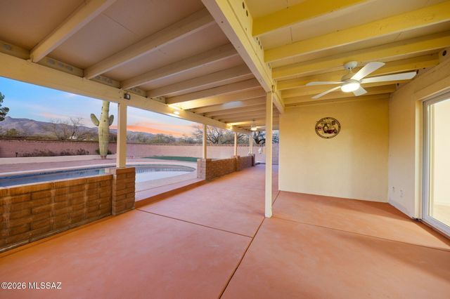 10631 E Rusty Spur Drive, Tucson, AZ 85749