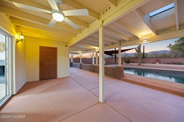 10631 E Rusty Spur Drive, Tucson, AZ 85749