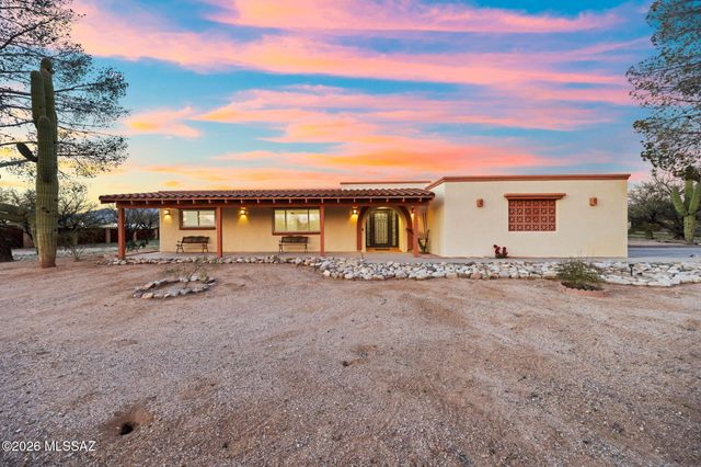 10631 E Rusty Spur Drive, Tucson, AZ 85749