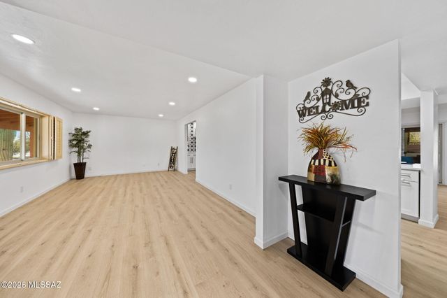 10631 E Rusty Spur Drive, Tucson, AZ 85749