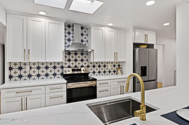 10631 E Rusty Spur Drive, Tucson, AZ 85749