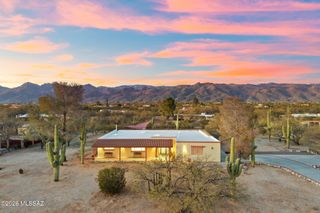 10631 E Rusty Spur Drive, Tucson, AZ 85749
