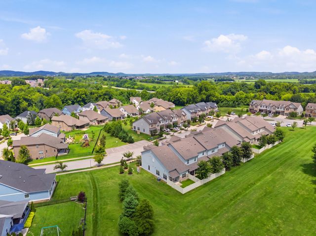 3008 Sassafras Ln, Thompsons Station, TN 37179