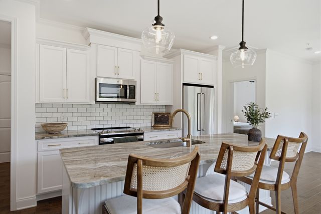 3008 Sassafras Ln, Thompsons Station, TN 37179