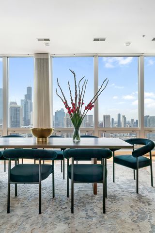 500 W Superior Street 2401, Chicago, IL 60654