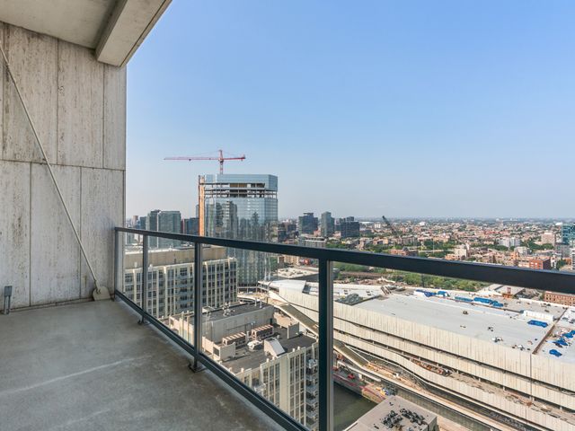 500 W Superior Street 2401, Chicago, IL 60654
