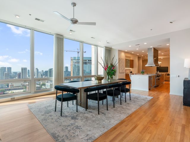 500 W Superior Street 2401, Chicago, IL 60654