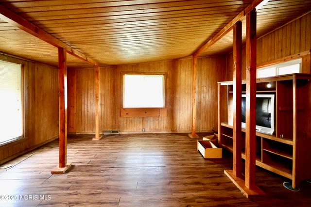 3334 Thelma Drive, Toledo, OH 43613