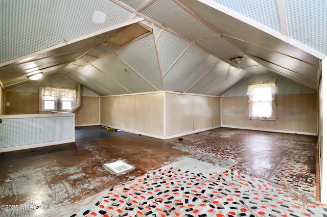 3334 Thelma Drive, Toledo, OH 43613