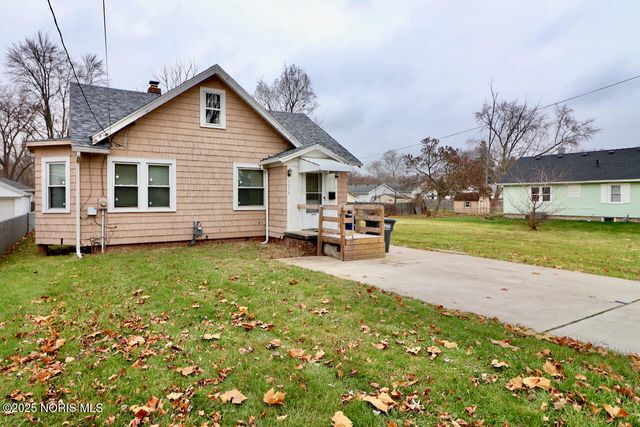 3334 Thelma Drive, Toledo, OH 43613