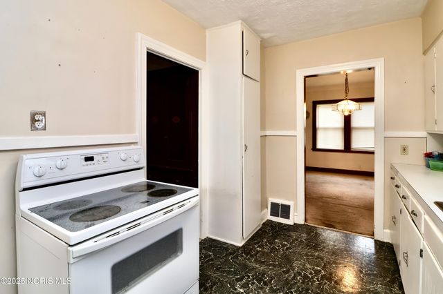 3334 Thelma Drive, Toledo, OH 43613