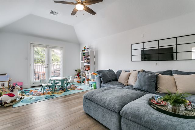 7409 Sugar Maple Drive, Irving, TX 75063