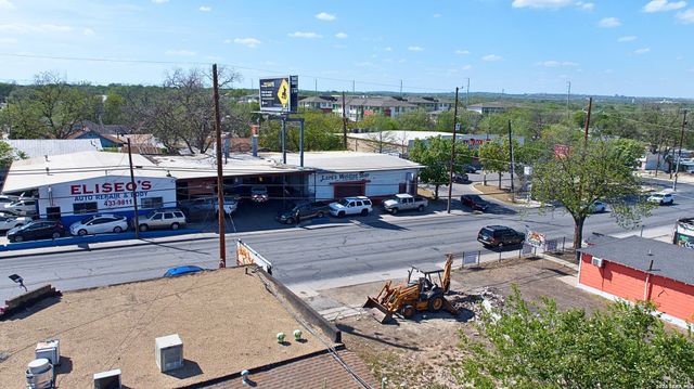 819 N Zarzamora St, San Antonio, TX 78207