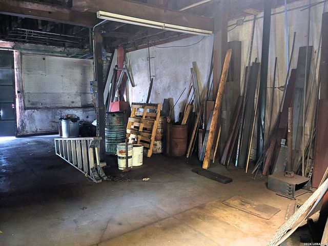 819 N Zarzamora St, San Antonio, TX 78207