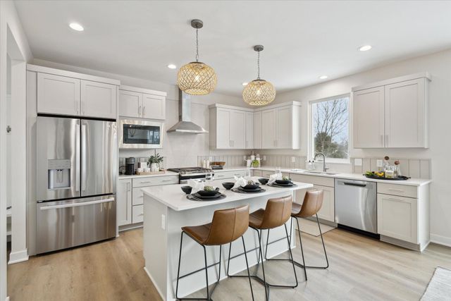 8197 Turning Stone, Kalamazoo, MI 49009