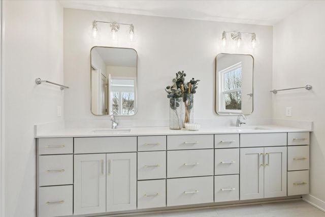 8197 Turning Stone, Kalamazoo, MI 49009