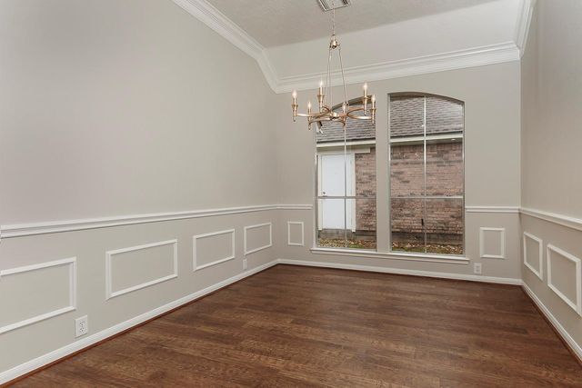 87 N Crossed Birch Place, The Woodlands, TX 77381