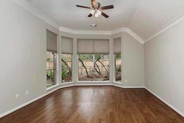 87 N Crossed Birch Place, The Woodlands, TX 77381