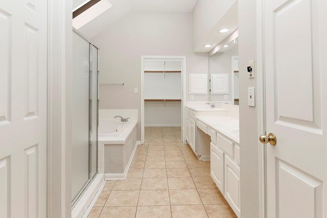 87 N Crossed Birch Place, The Woodlands, TX 77381