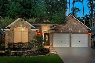 87 N Crossed Birch Place, The Woodlands, TX 77381