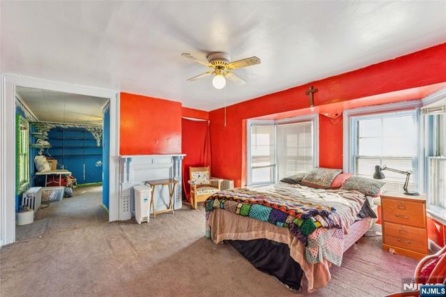 27 Oakland Avenue, Bloomfield, NJ 07003