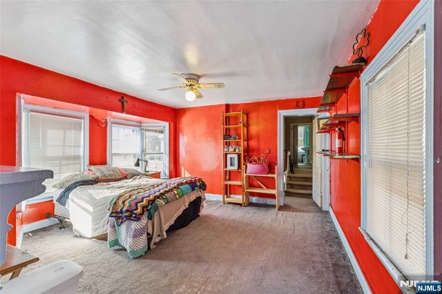 27 Oakland Avenue, Bloomfield, NJ 07003