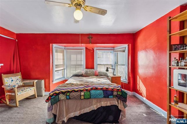 27 Oakland Avenue, Bloomfield, NJ 07003