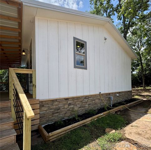 33455 State Highway 82, Cookson, OK 74427