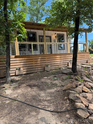 33455 State Highway 82, Cookson, OK 74427