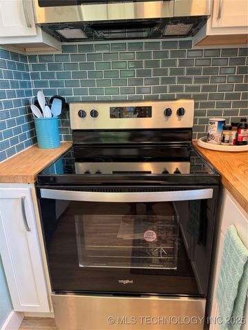 33455 State Highway 82, Cookson, OK 74427