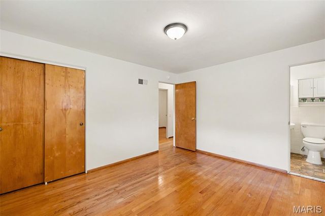 701 Avenue H, St Louis, MO 63125