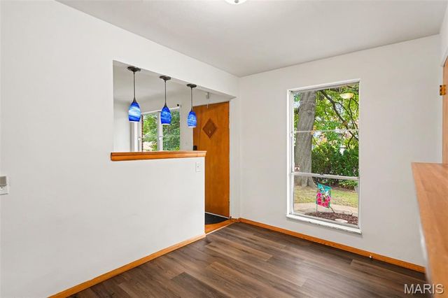 701 Avenue H, St Louis, MO 63125