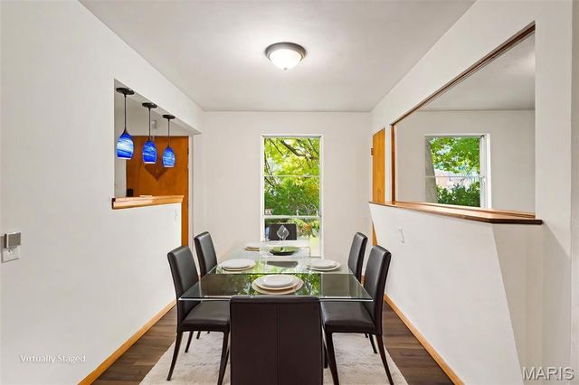 701 Avenue H, St Louis, MO 63125
