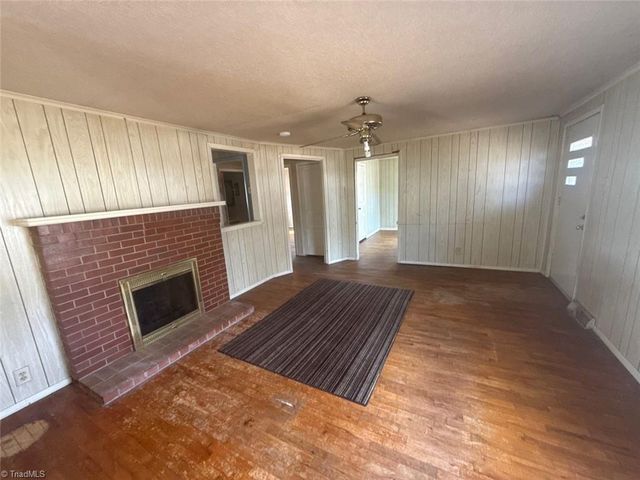 2935 Isaacs Place, Greensboro, NC 27408