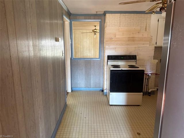 2935 Isaacs Place, Greensboro, NC 27408