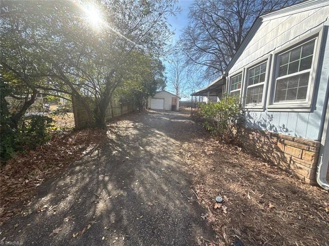 2935 Isaacs Place, Greensboro, NC 27408