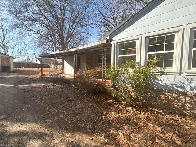 2935 Isaacs Place, Greensboro, NC 27408