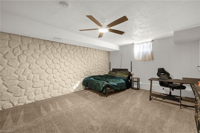 7157 Mantlewood Lane, Kernersville, NC 27284