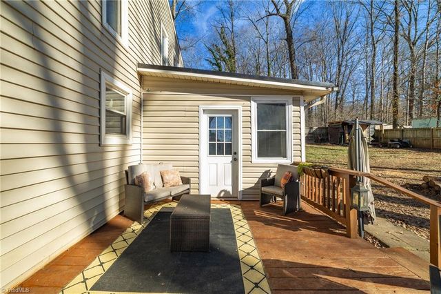 7157 Mantlewood Lane, Kernersville, NC 27284