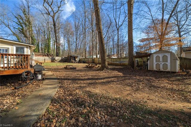 7157 Mantlewood Lane, Kernersville, NC 27284