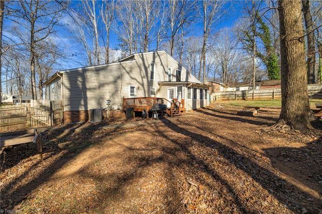 7157 Mantlewood Lane, Kernersville, NC 27284