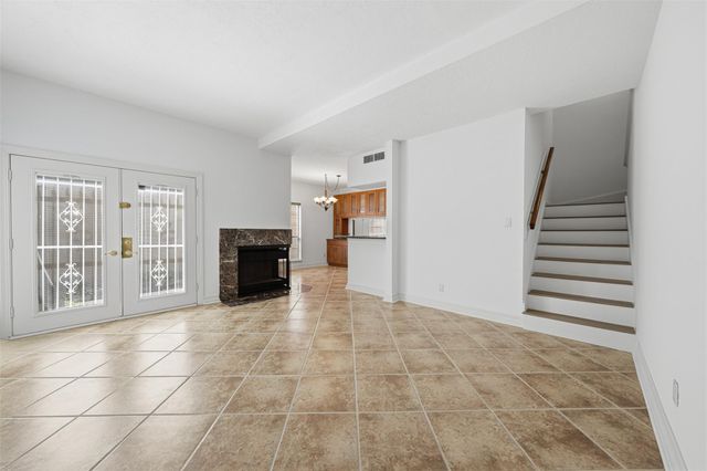 7350 Kirby Drive 18, Houston, TX 77030