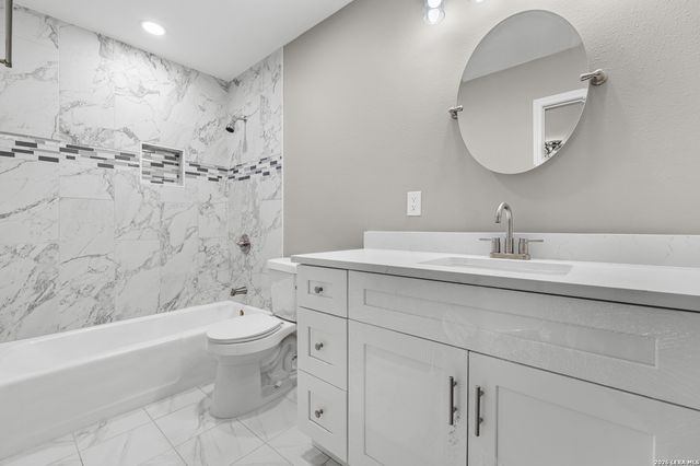 113 crestline, Pleasanton, TX 78064